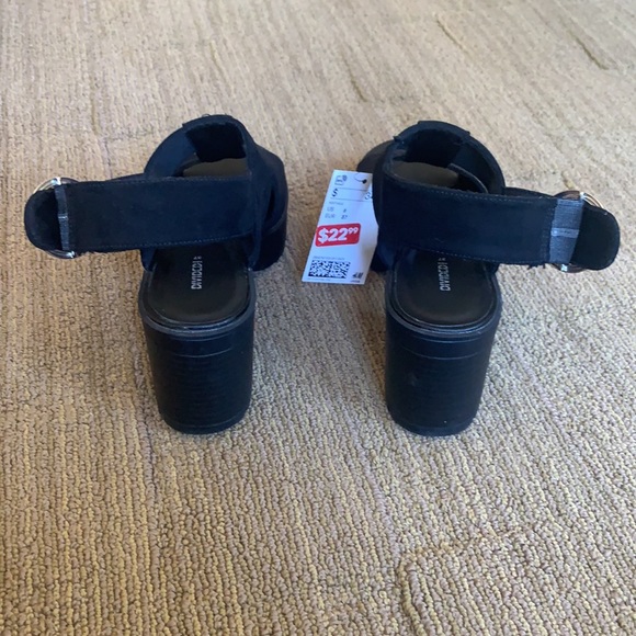 H&M Chunky Heels - Picture 2 of 4